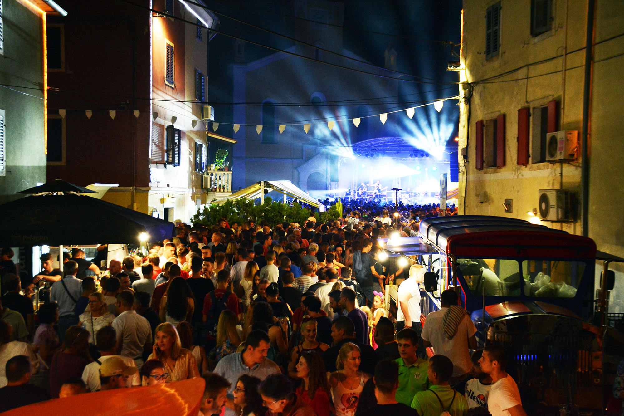 publika na koncertu Gra&scaron;e