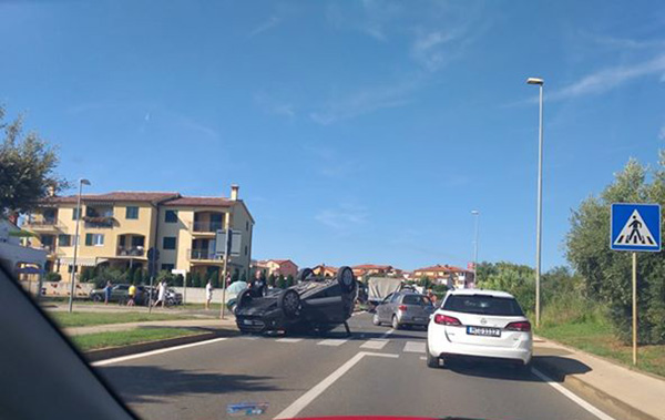 10 osoba ozlijeđeno na cesti Novigrad-Buje