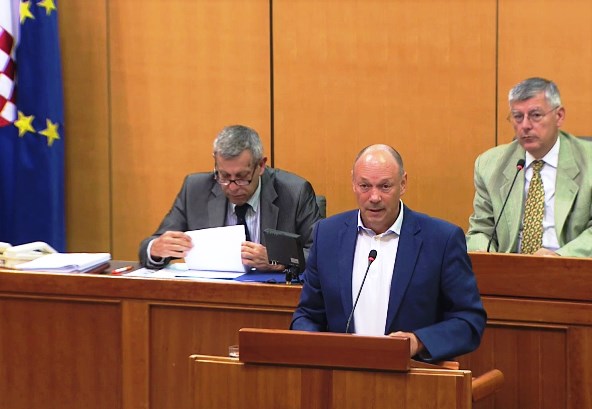 Klub IDS-a, PGS-a i RI-a glasao za opoziv Vlade