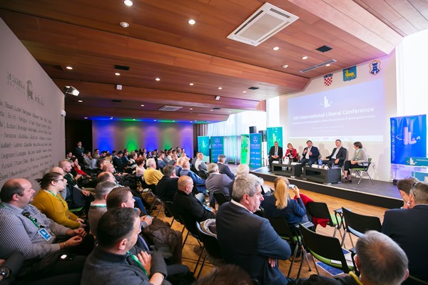 Istra svake godine ostaje bez jedne milijarde kuna, a jo&scaron; moramo dovr&scaron;iti Istarski ipsilon, izgraditi i opremiti &scaron;kole, vrtiće &hellip;