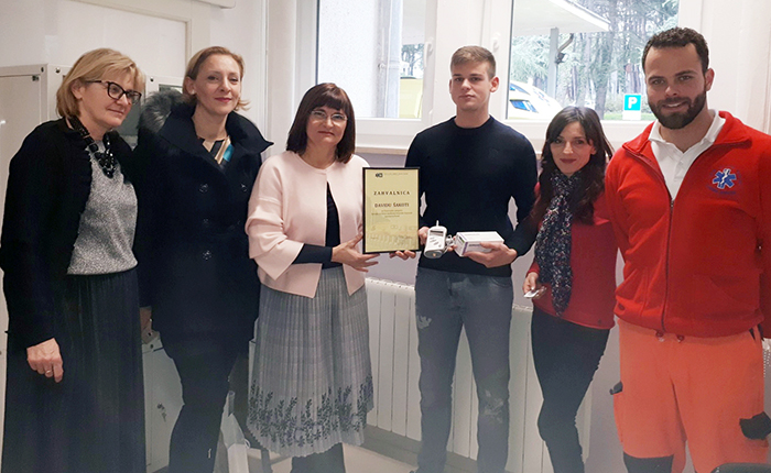 Mladi  poduzetnik donirao 15 tisuća kuna za Hitnu pomoć