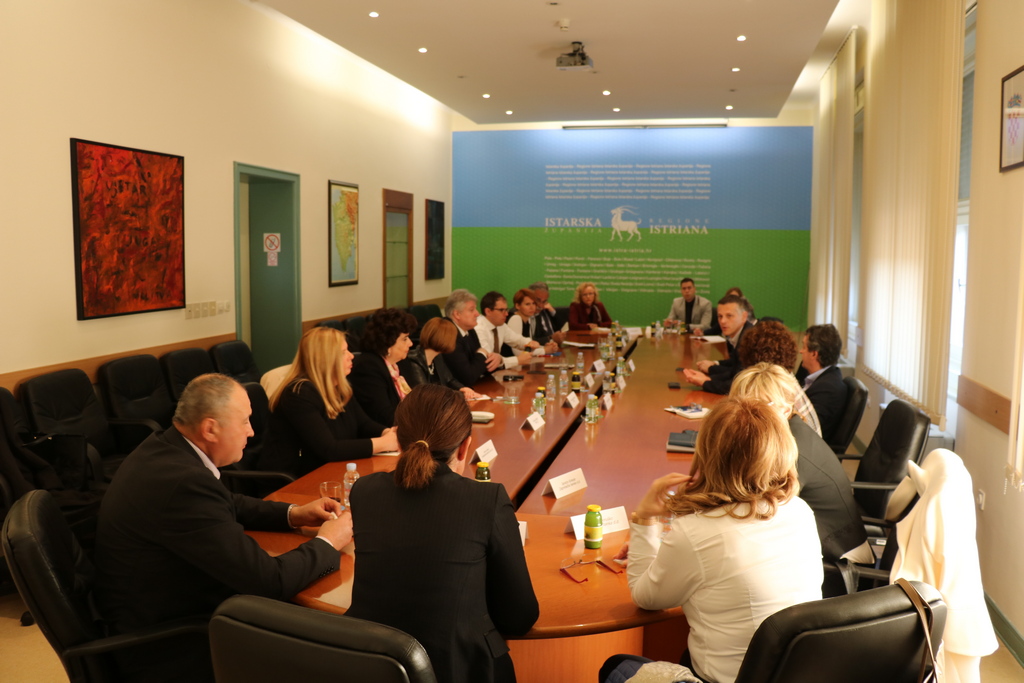 Flego i Miletić s predstavnicima banaka na temu pomoći radnicima Uljanika po pitanju otplate kredita