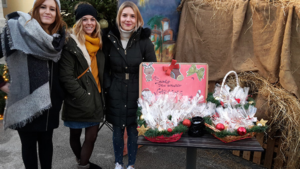 Žive jaslice i Djed Mraz odu&scaron;evili Novigrađane