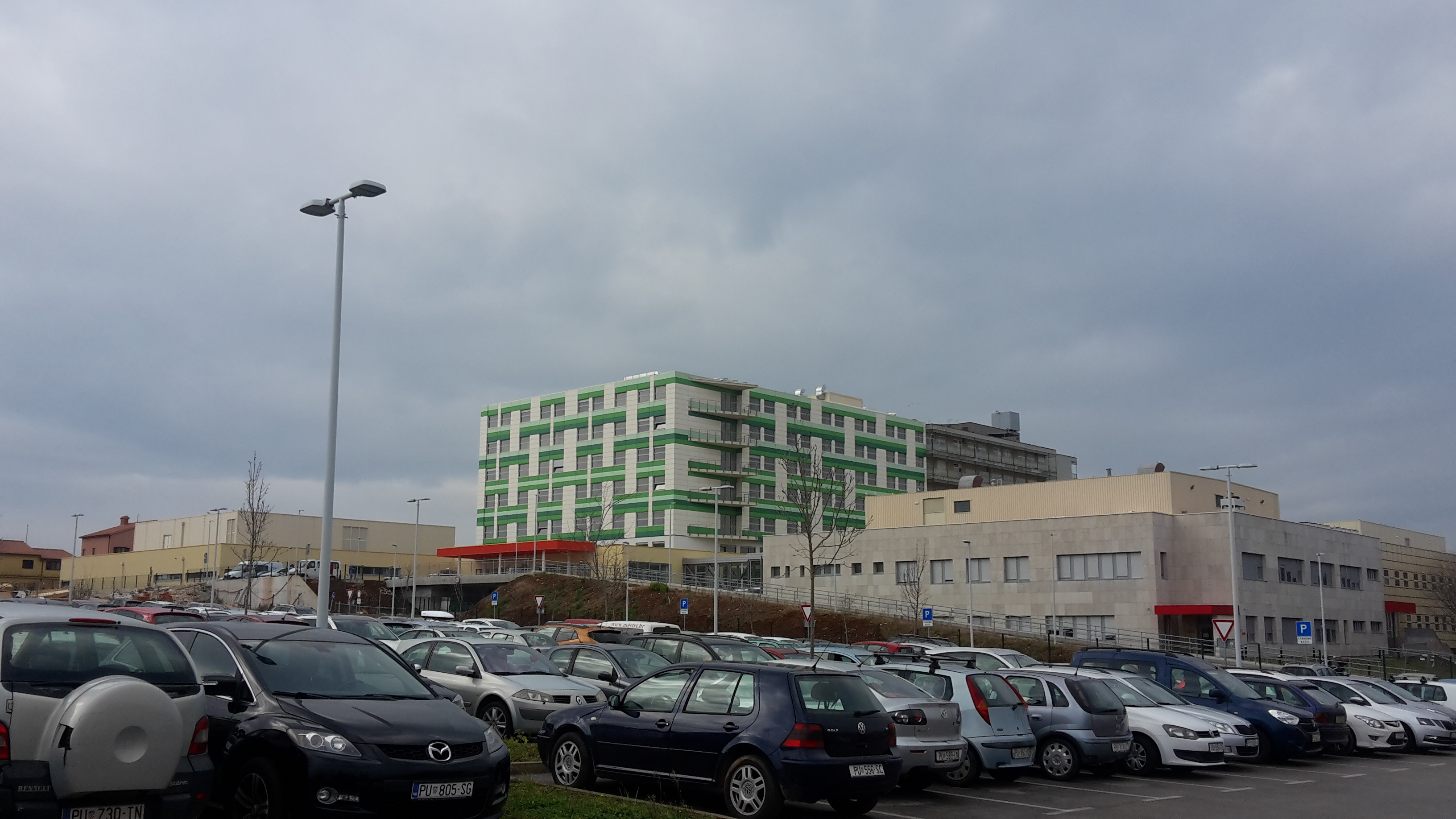 U Općoj bolnici Pula od danas zabranjene posjete      