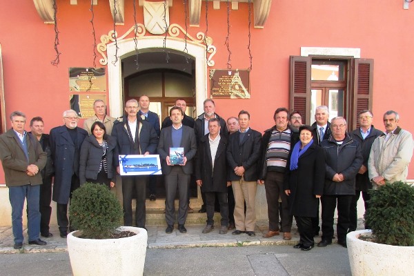 Članovi 154. brigade kod novigradskog gradonačelnika