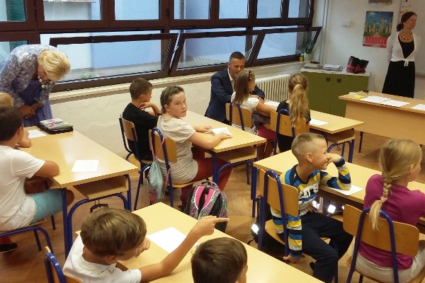 Župan Flego posjetio novigradske osnovno&scaron;kolce