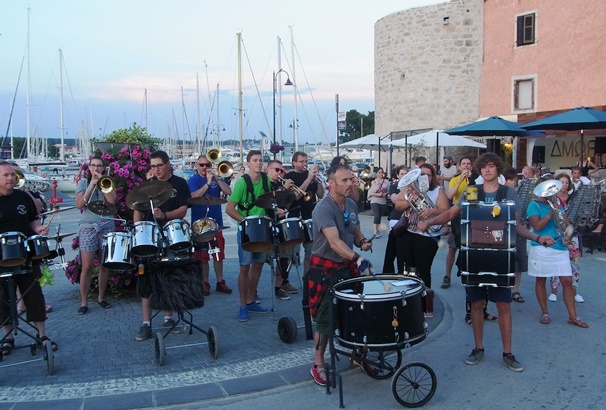 Novigradska kape&scaron;anta,  Le Monde, Angelica Zacchigna, folklorno dru&scaron;tvo Dajla... okupili veliki broj posjetitelja