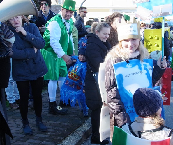 U Novigradu uz klaunove i odličnu &bdquo;mjuzu&ldquo; održana karnevalska fe&scaron;ta