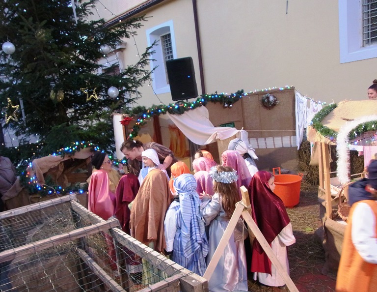 Dječjeg vrtića Tičići, Dječjeg vrtića Suncokret-Girasole, Talijanske Osnovne &scaron;kole i Osnovne &scaron;kole Rivarela
