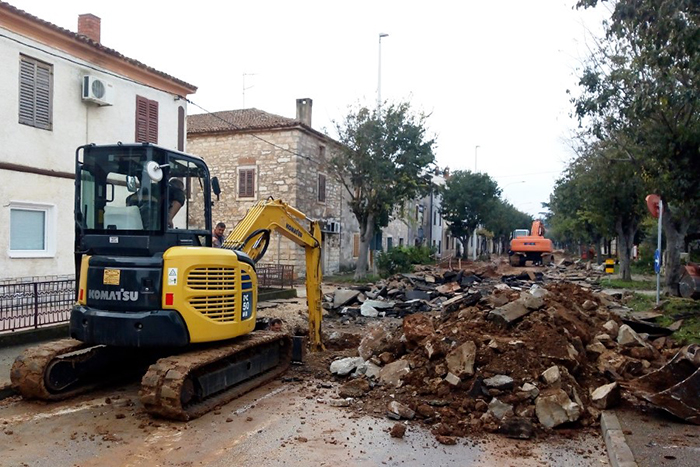 U tijeku je druga faza rekonstrukcije i uređenja ulice Murvi u Novigradu