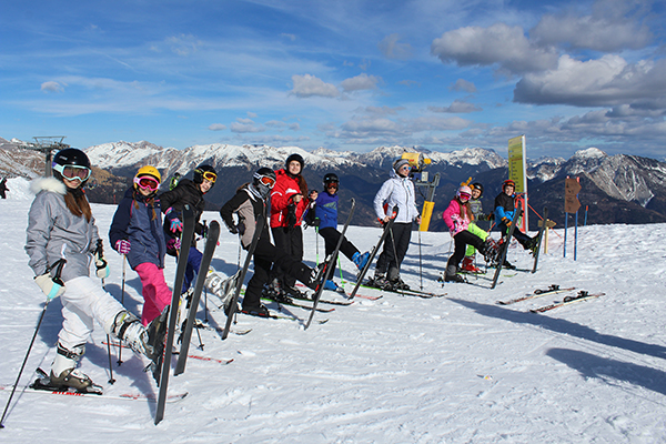 Nezaboravan dan na snijegu za novigradske vrtićarce i &scaron;kolarce