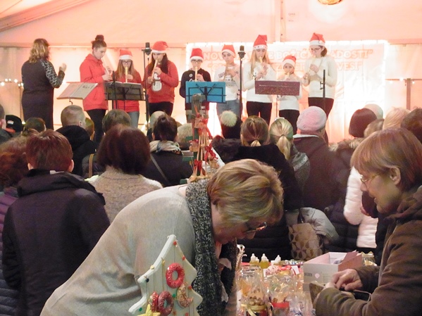 Jučer u Novigradu počele &bdquo;Novigradske božićne radosti&ldquo;