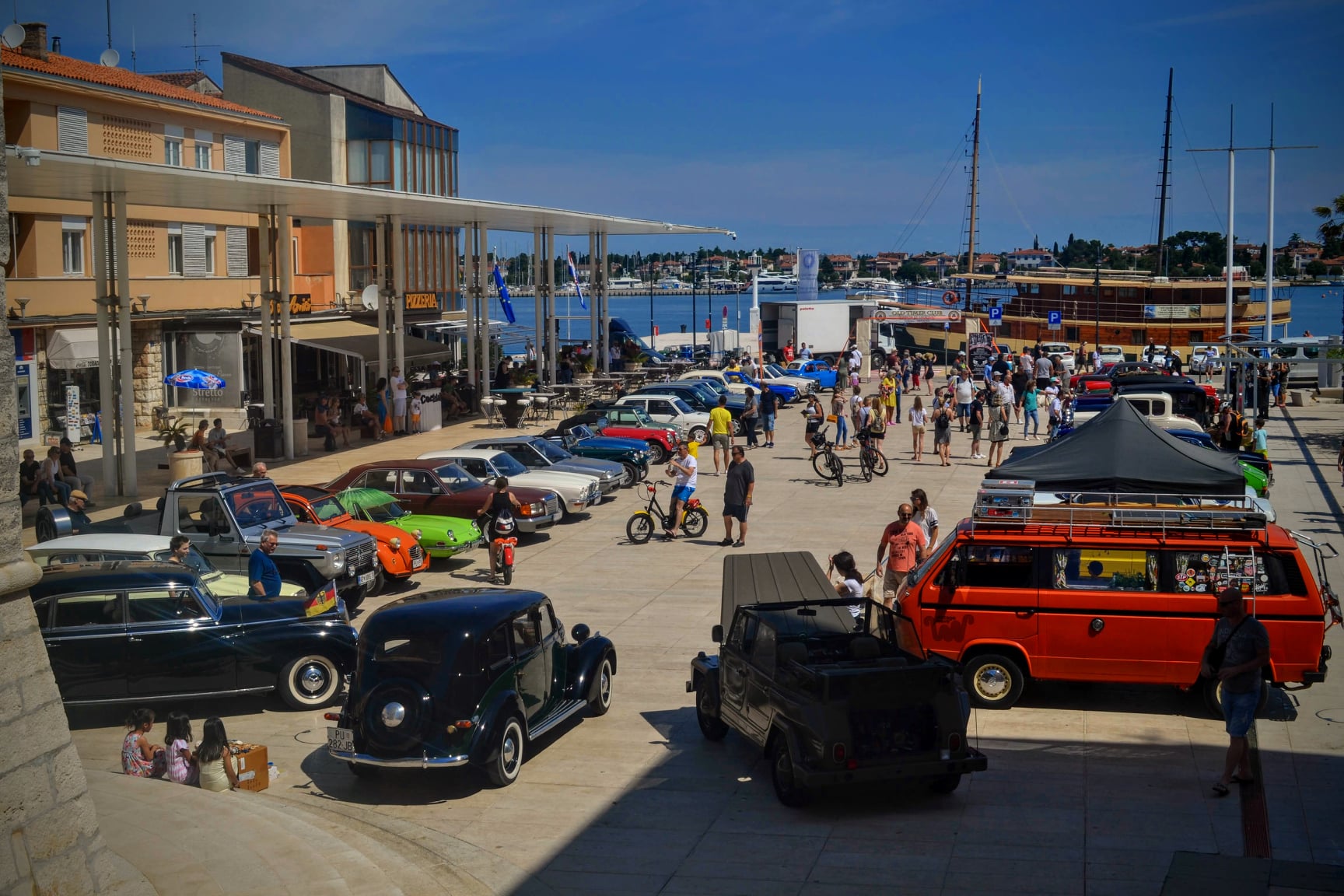 U Umagu i Novigradu održana 12. Međunarodna izložba povijesnih vozila