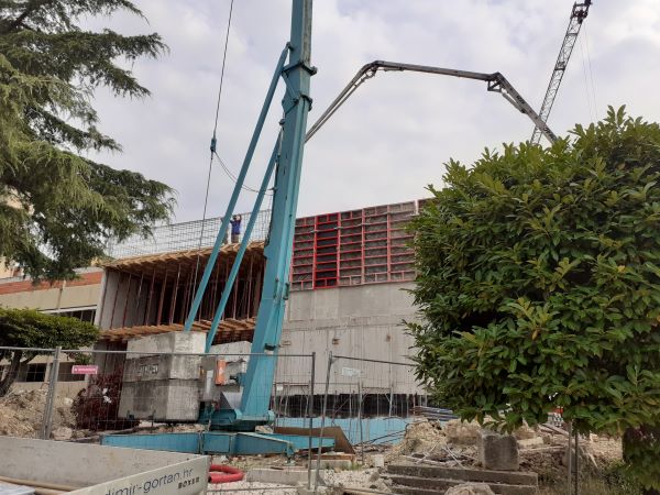 Istarski župan Boris Miletić i bujski gradonačelnik Fabrizio Vižintin obi&scaron;li gradili&scaron;te bujske srednje &scaron;kole