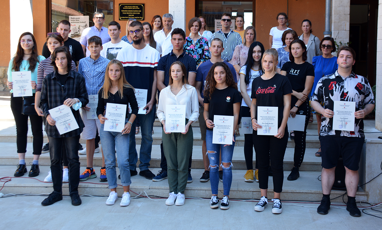 buje nagrađeni učenici 2021 BS