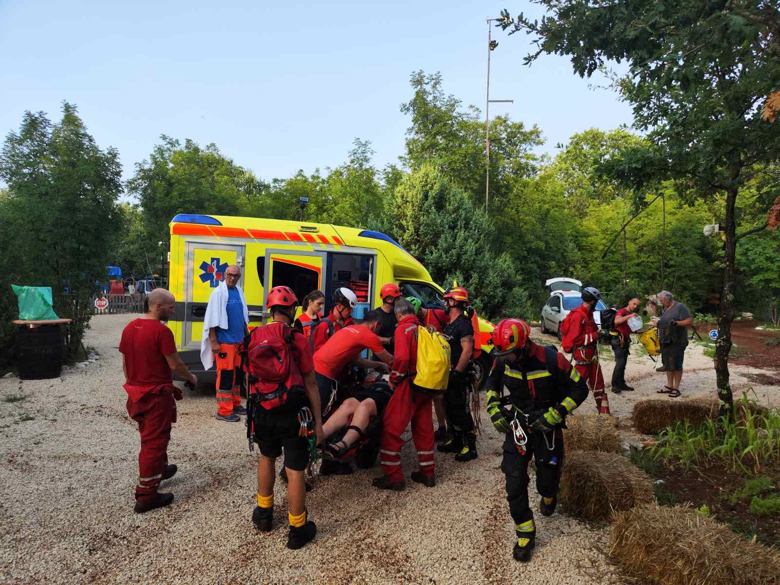 361564128_667929438715035_8703522971179387602_n