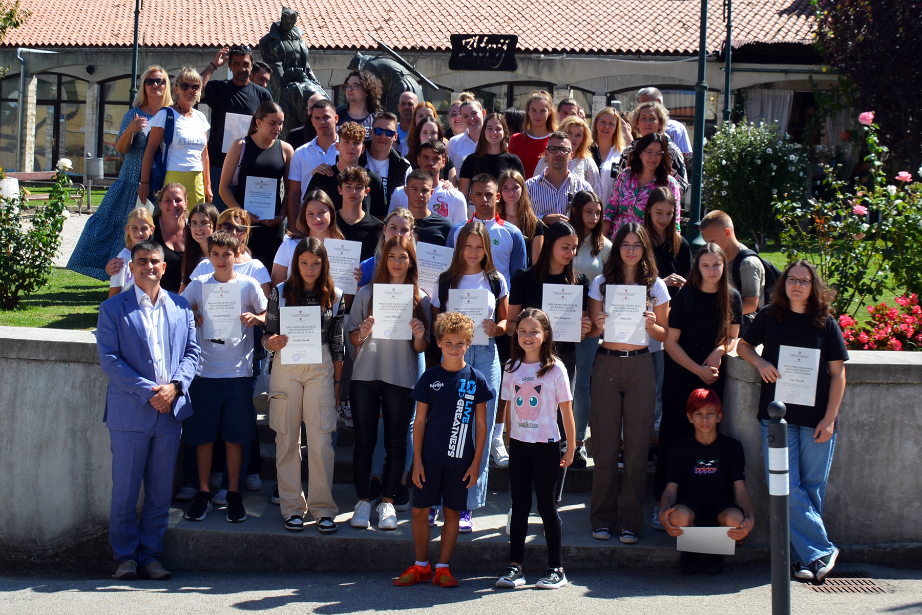 Nagrađeni Buje učenici i &scaron;kole