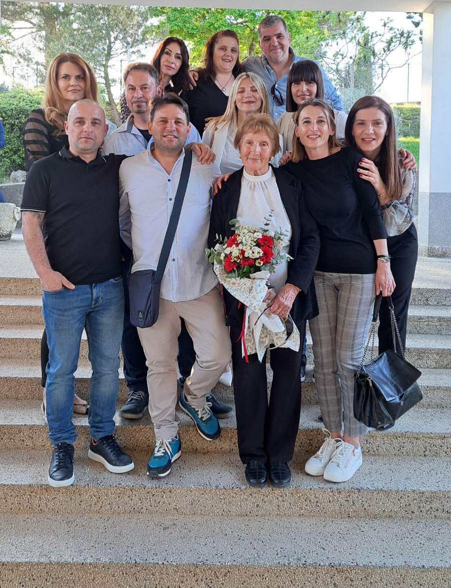 34 godine od zavr&scaron;etka osnovne &scaron;kole, B