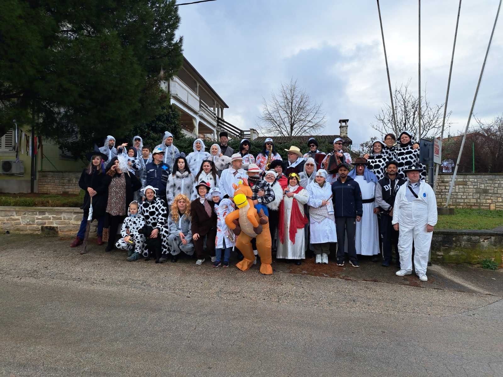 IMG-43607b0904376890c32bcac6d9d99c97-V ma&scaron;kare Triban 2024