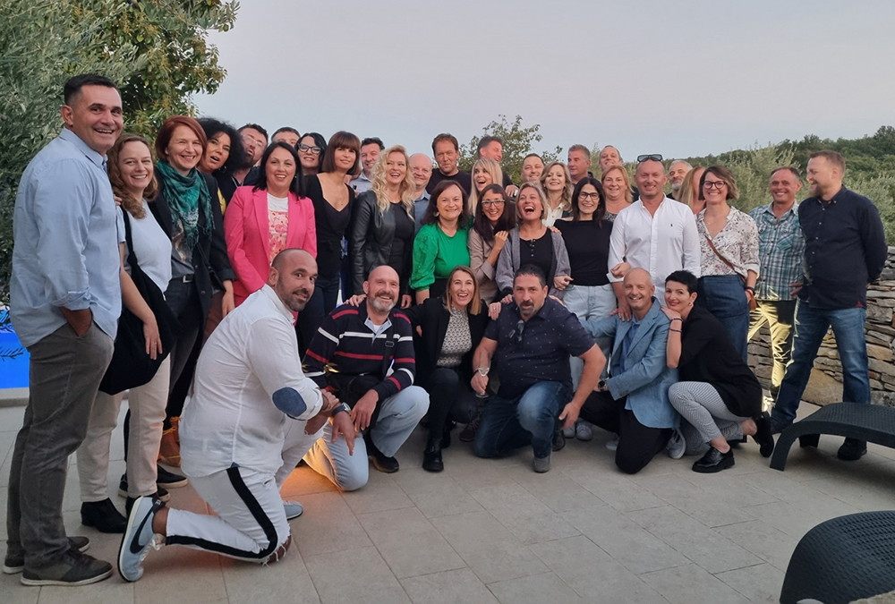 Proslava 30- god -mature Sabina, vesela