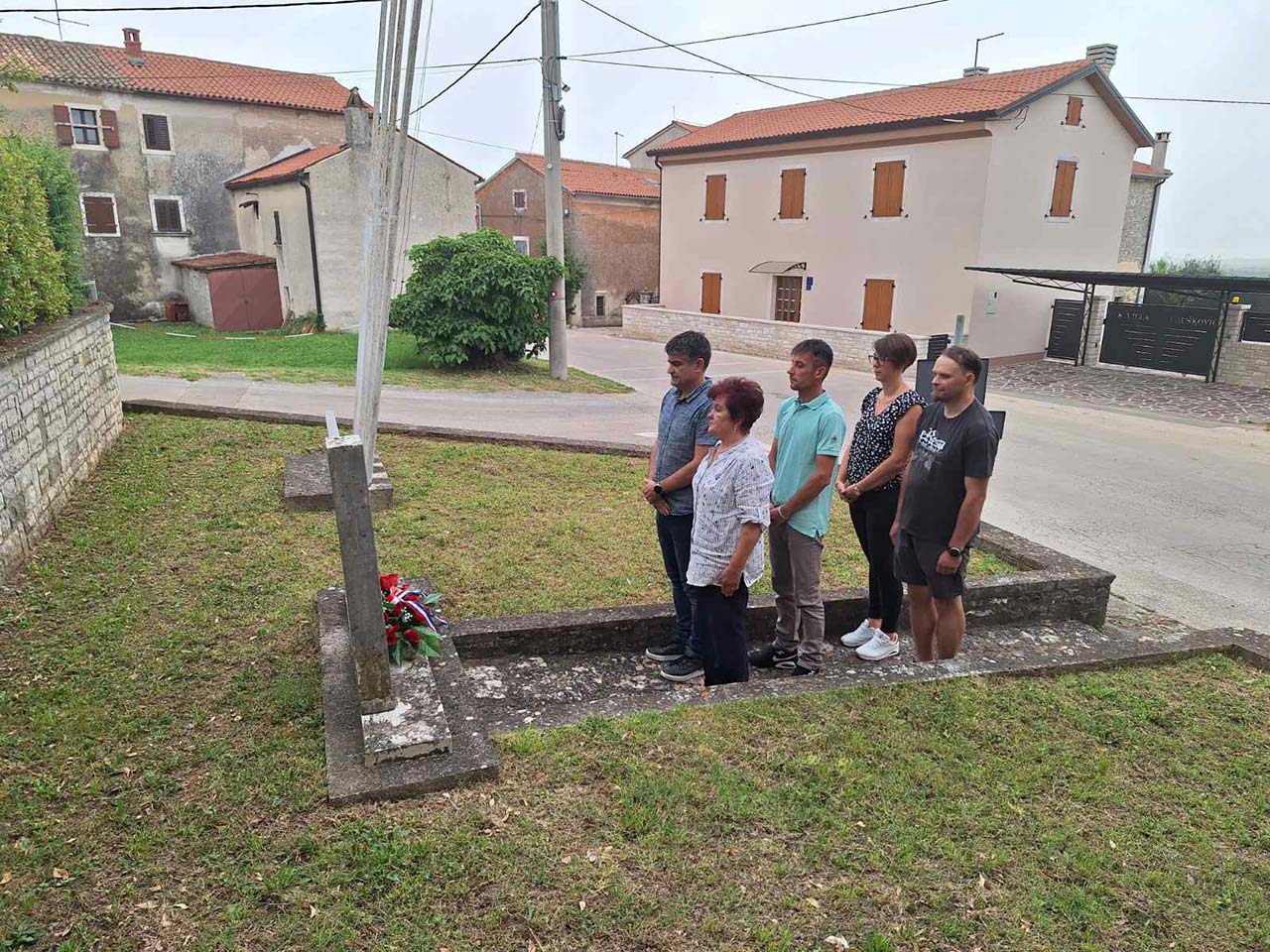 polaganje-vijenaca-buje-antifasizam-2