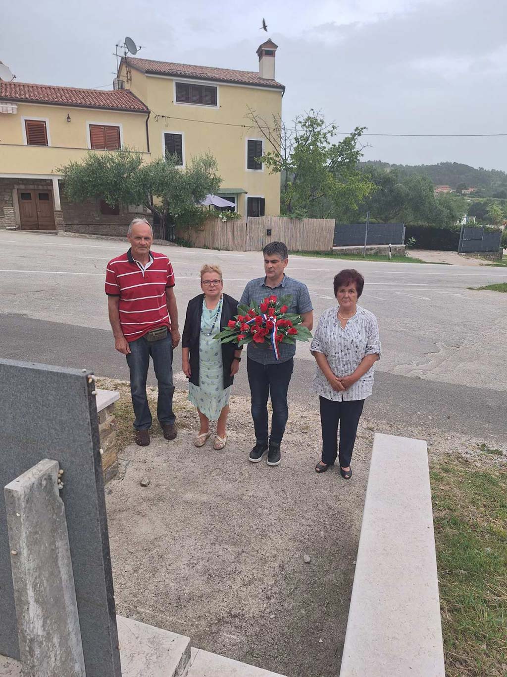 polaganje-vijenaca-buje-antifasizam-5