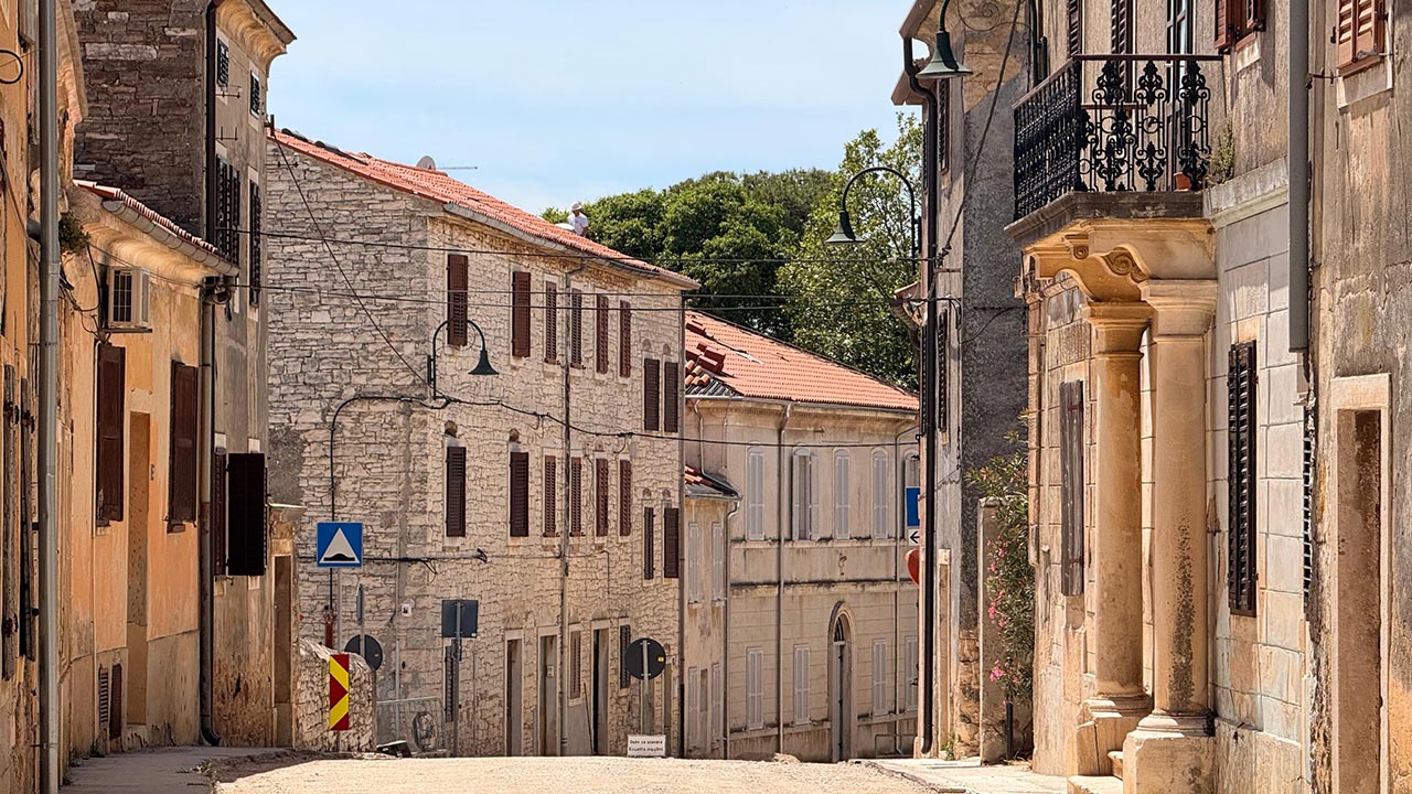 Zgrada-udruge-Istroveneto-Buje-1