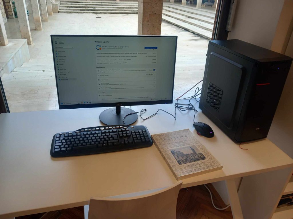 kompjuter, računalo Buje