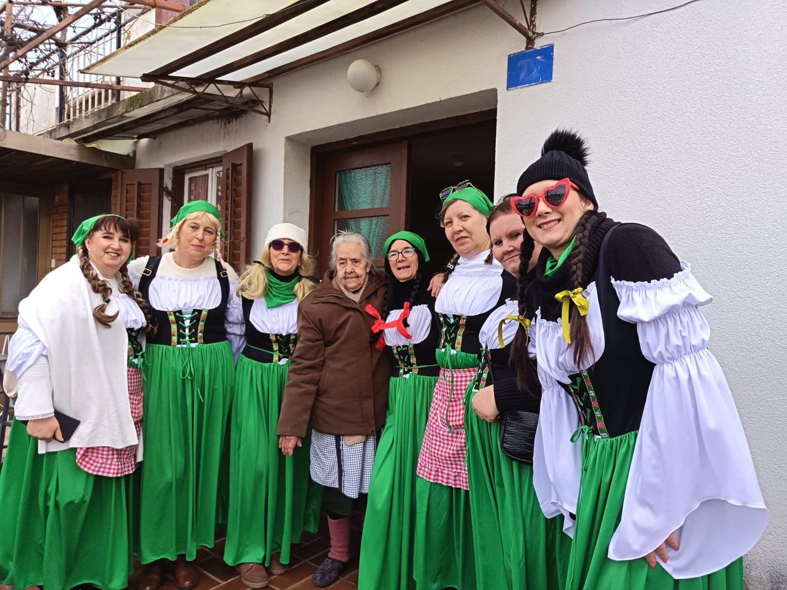 Ma&scaron;kare Triban 1000049263