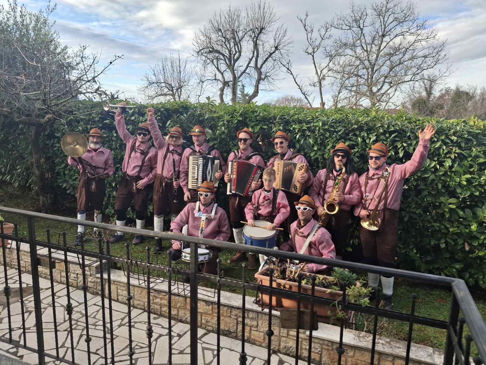 Ma&scaron;kare Triban 1000049264