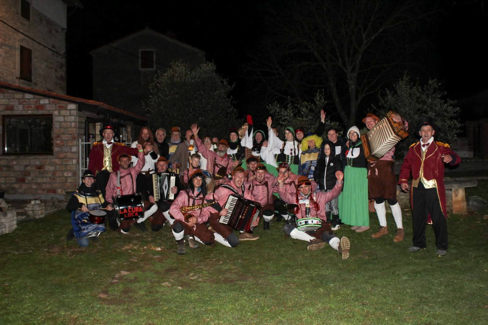 Ma&scaron;kare Triban 1000049265