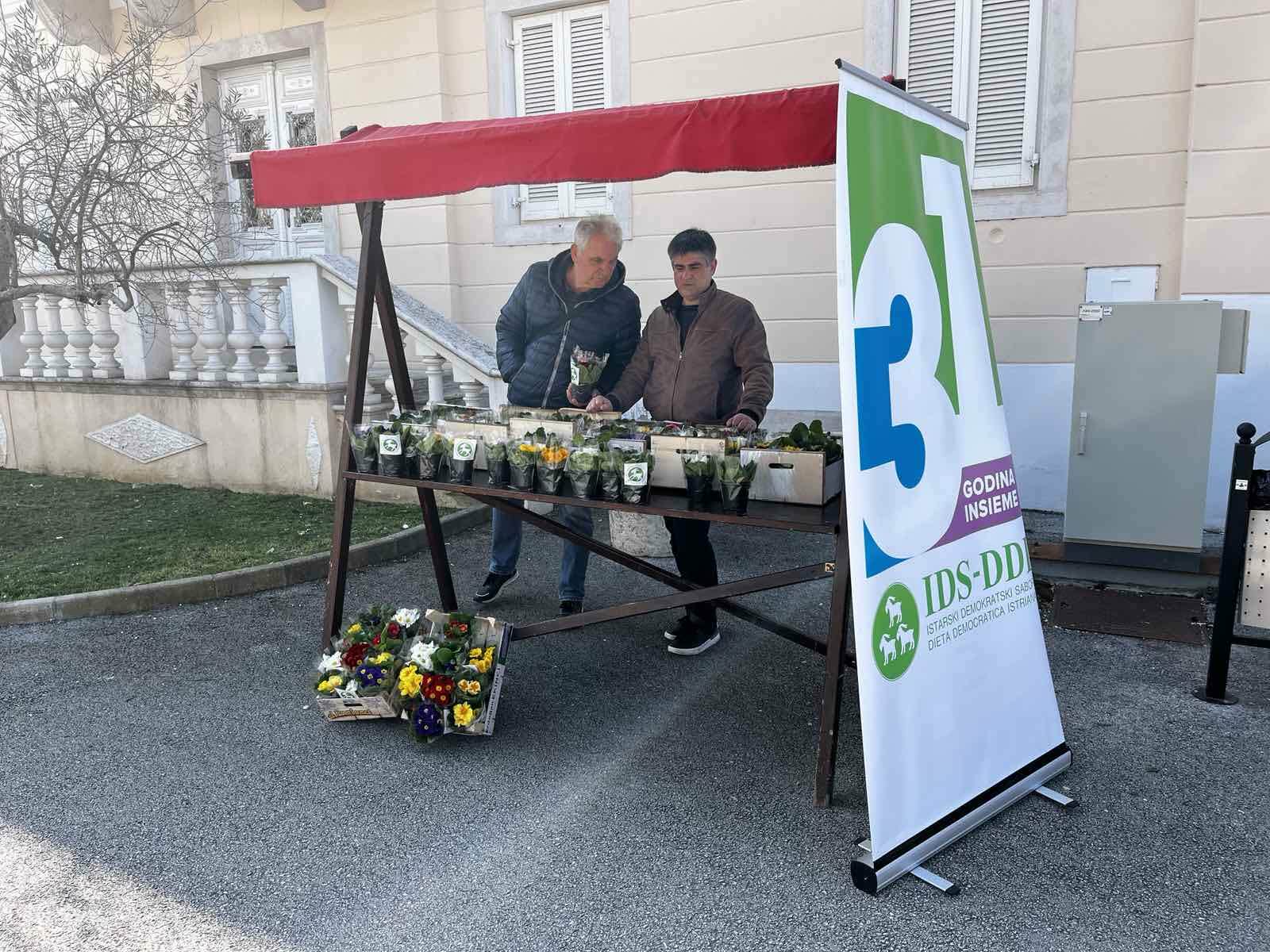 Messenger_creation_FE1EE17D-A358-4C15-B9DA-1A3019E44EEE