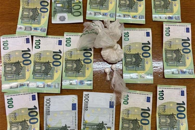 Droga, euri, Poreč kolovoz 1