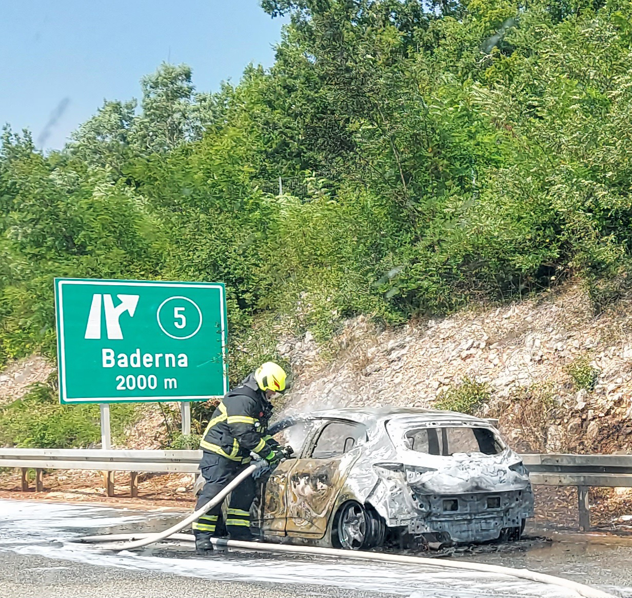 Požar vozila Baderna-tabla