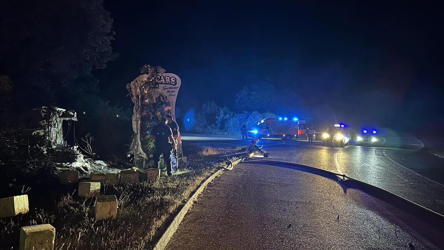 Požar vozila Barbariga 508993254_1044471661116819_8214953187342296264_n