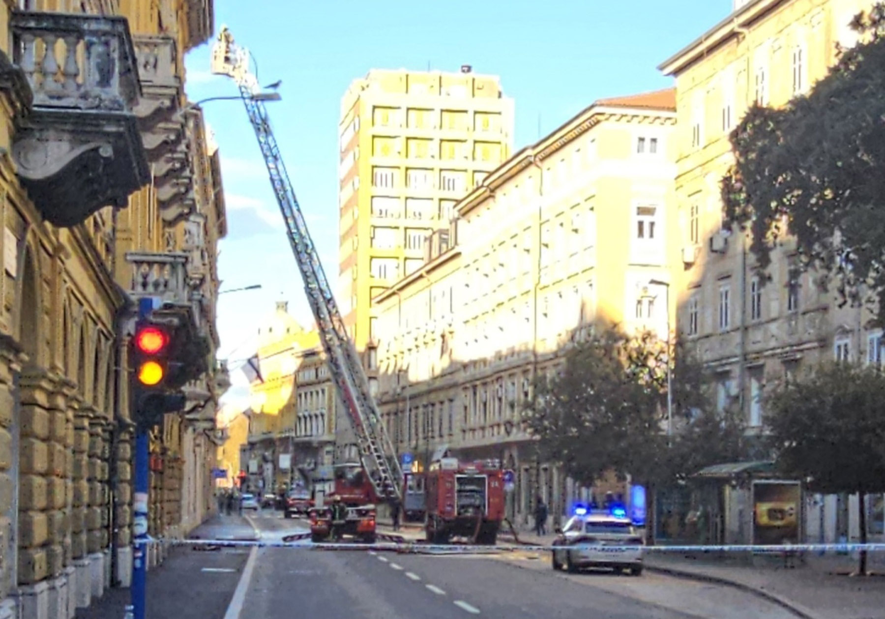 Požar zgrade u Rijeci 1