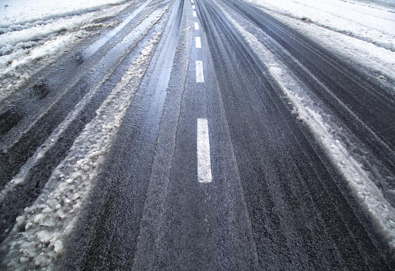 poledica, snijeg na cesti