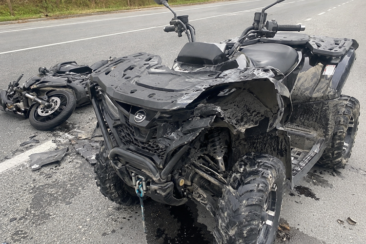 prometna nesreća sudar, quad i motor