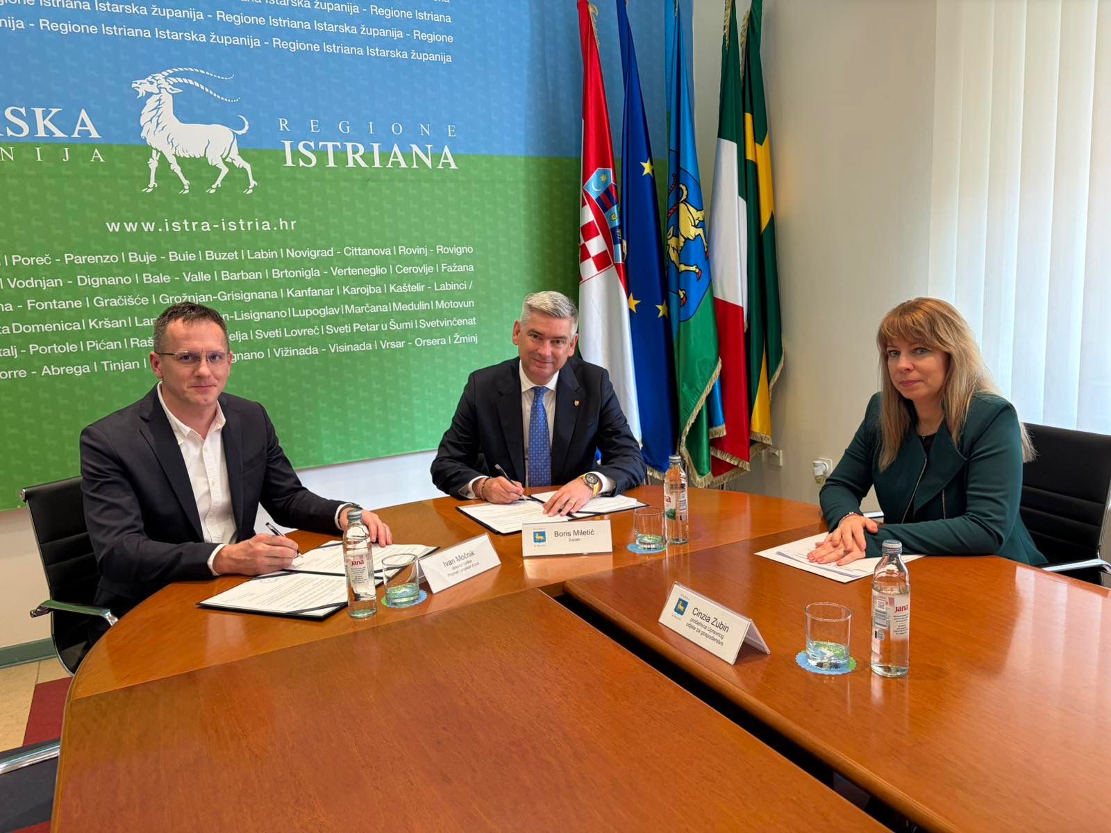 Miletić potpisivanje_ugovora_gis_1