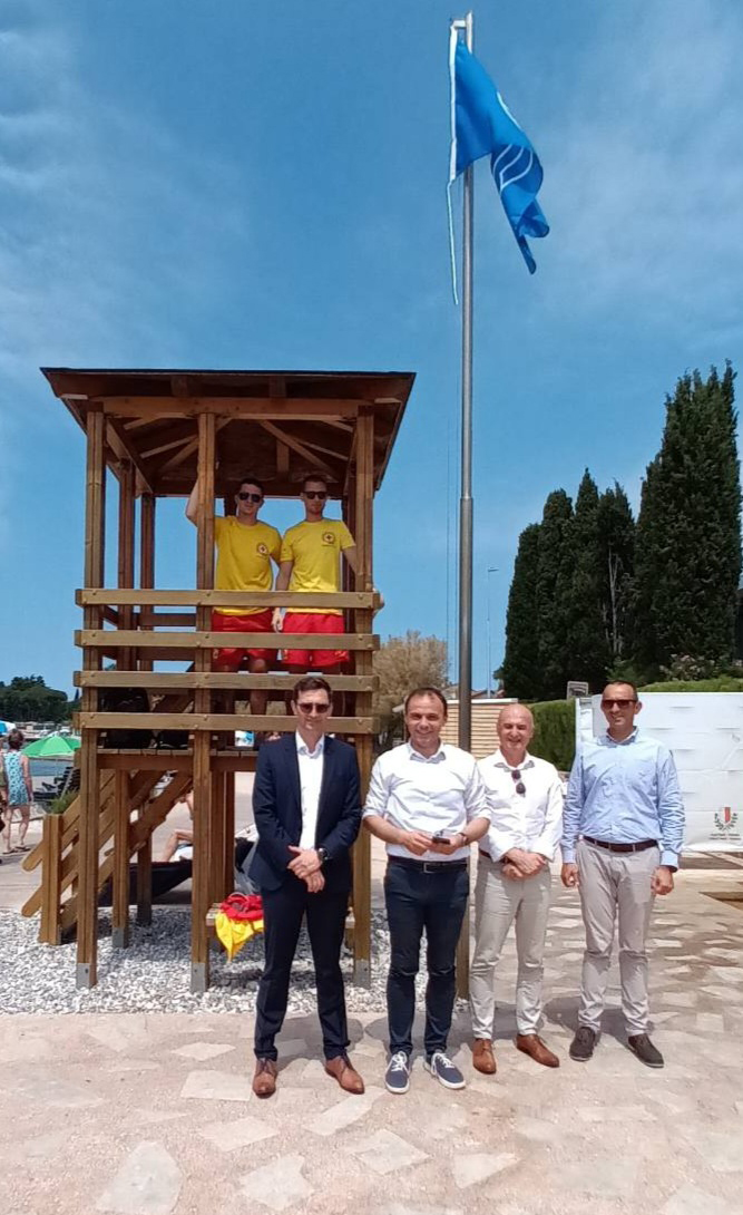 Poreč, plava zastava