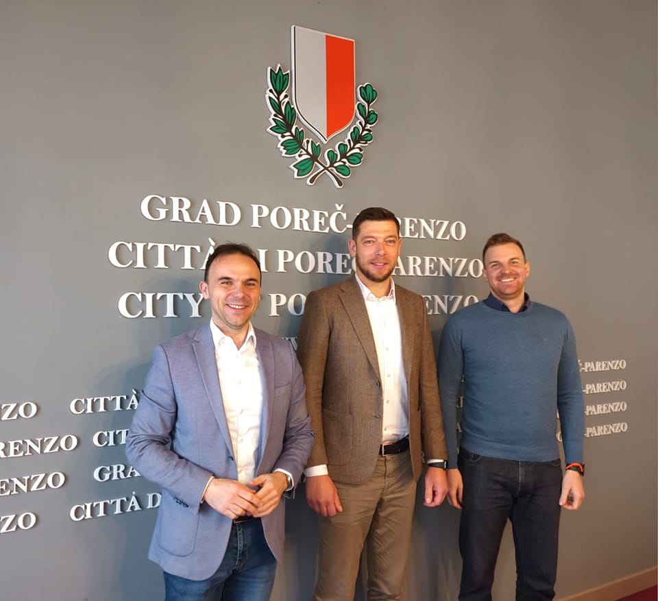 Per&scaron;urić, Rossi, Mari