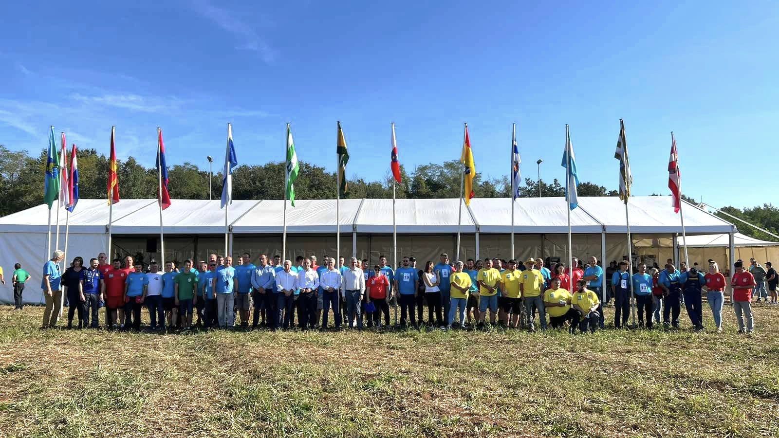 Poreč -natjecanje o oranju sudionici