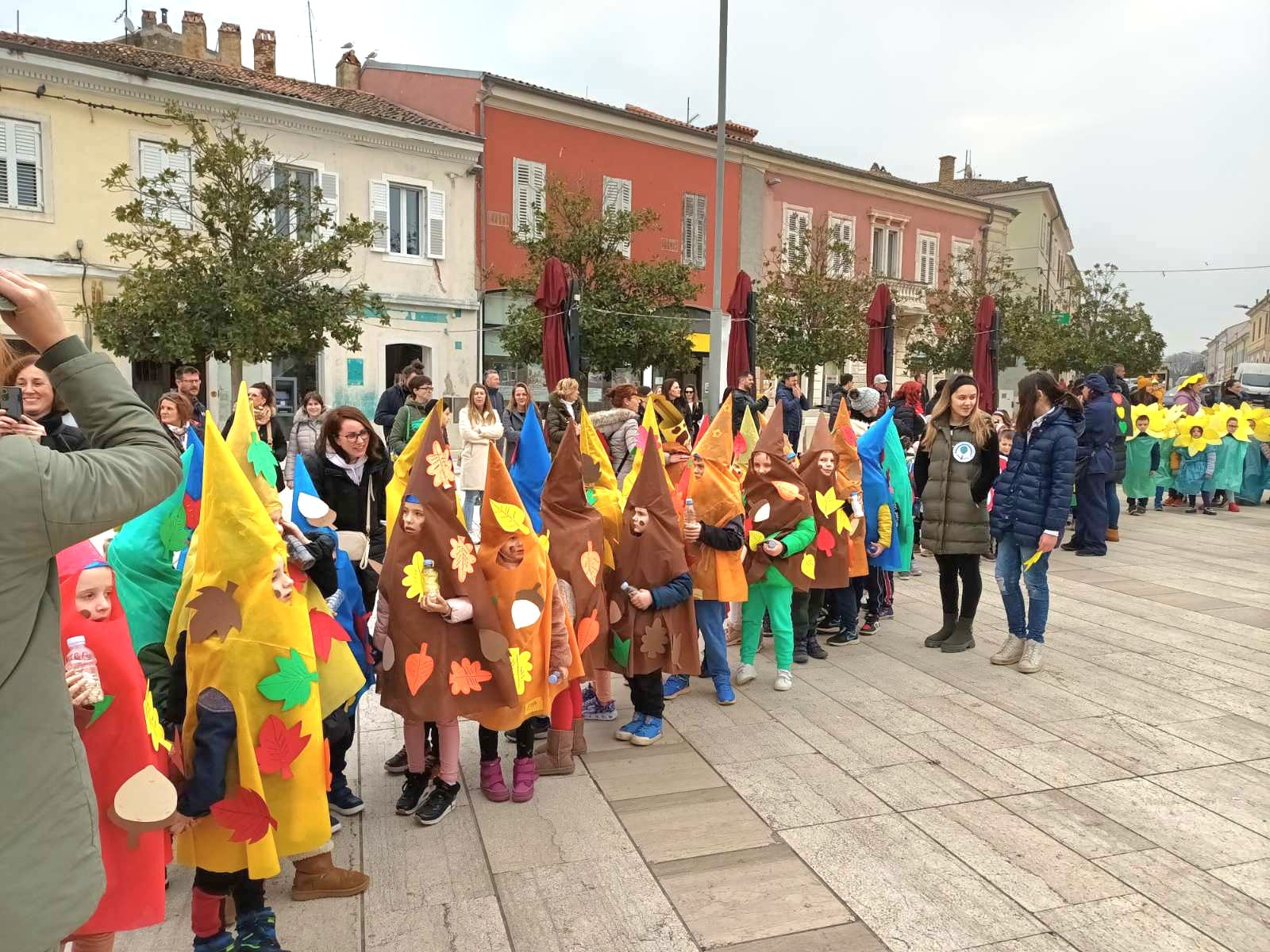 okupljanje na Trgu slobode2