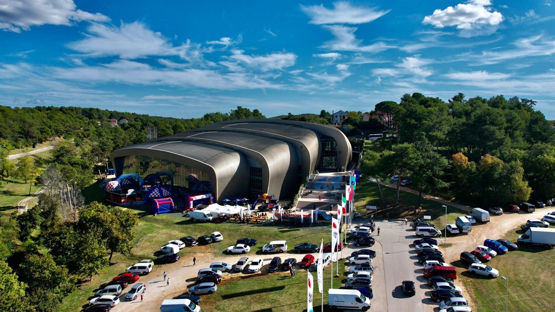 Poreč dvorana Žatika izvana