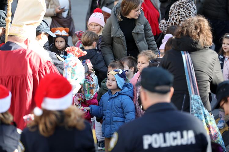 Sveti Nikola u Puli 2024--7