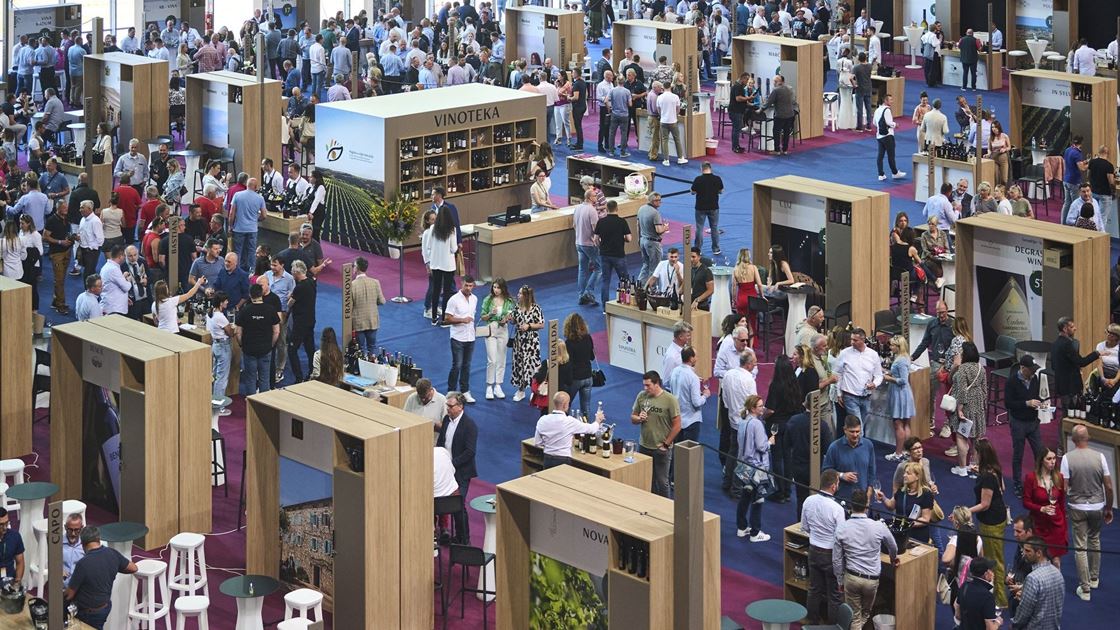 Vinostra 2024, masa ljudi