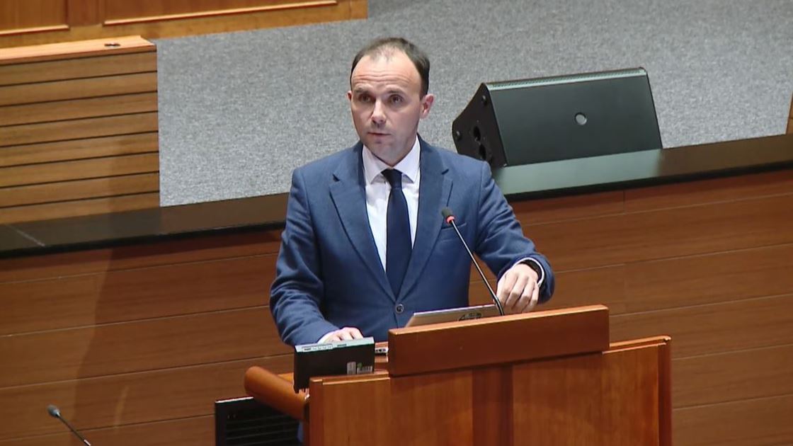 Per&scaron;urić u saboru 1