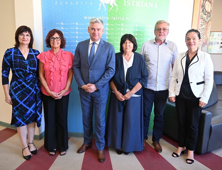 Prijem za ravantelje img_1-jpg__720x550_q85_crop_subsampling-2_upscale