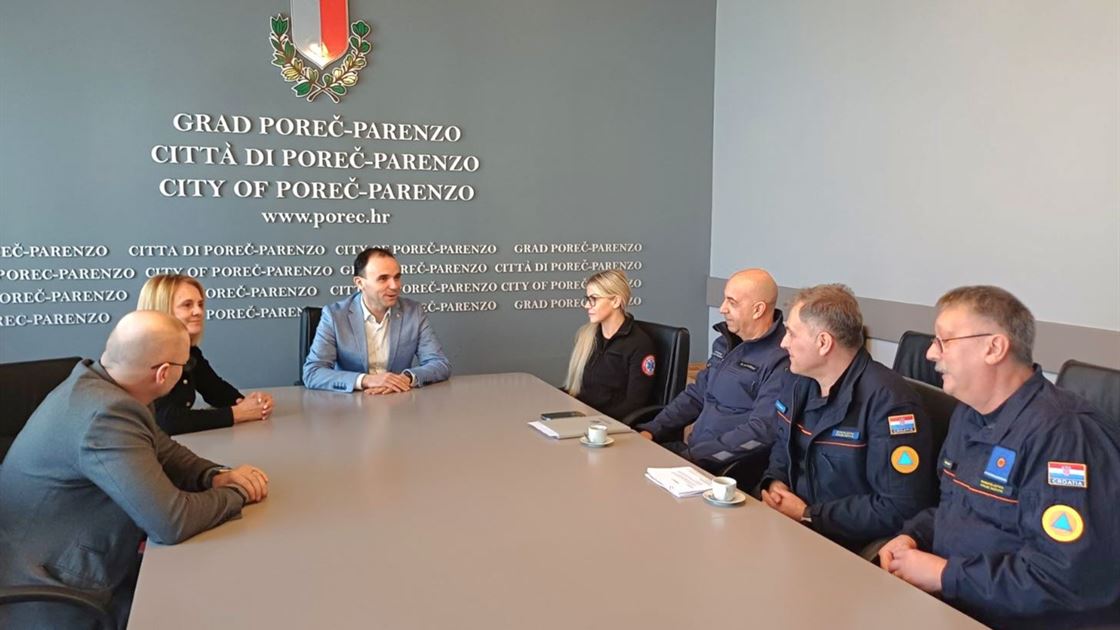 Per&scaron;urić i hitne službe