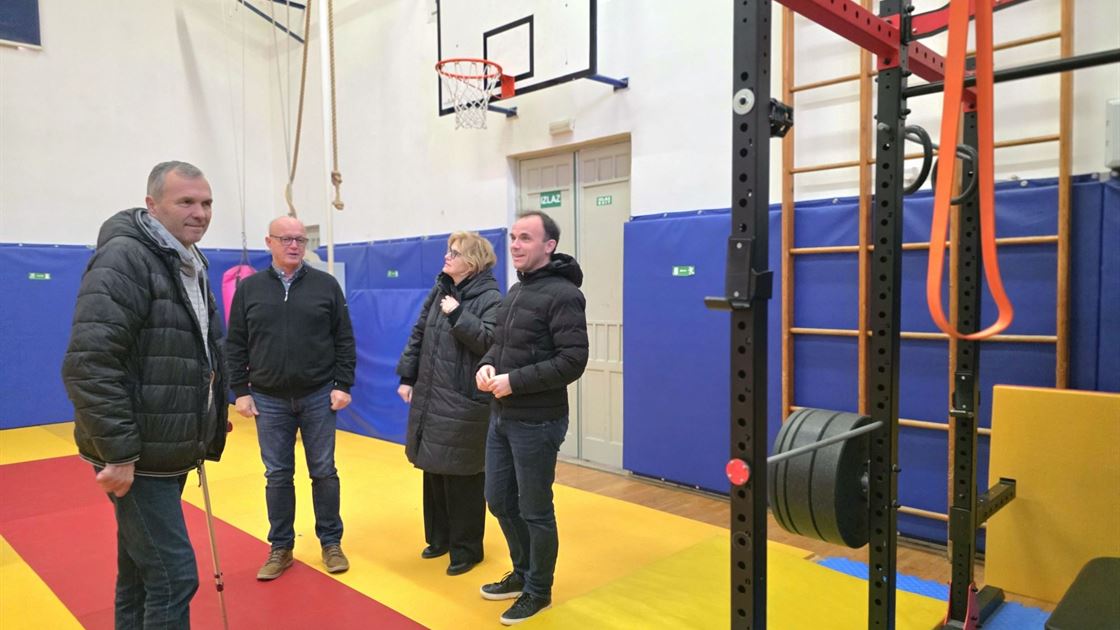 Poreč palestra sportska dvorana Per&scaron;urić